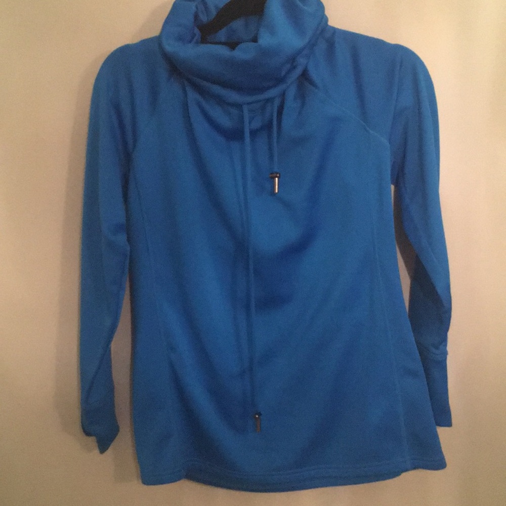 blue sweatshirt